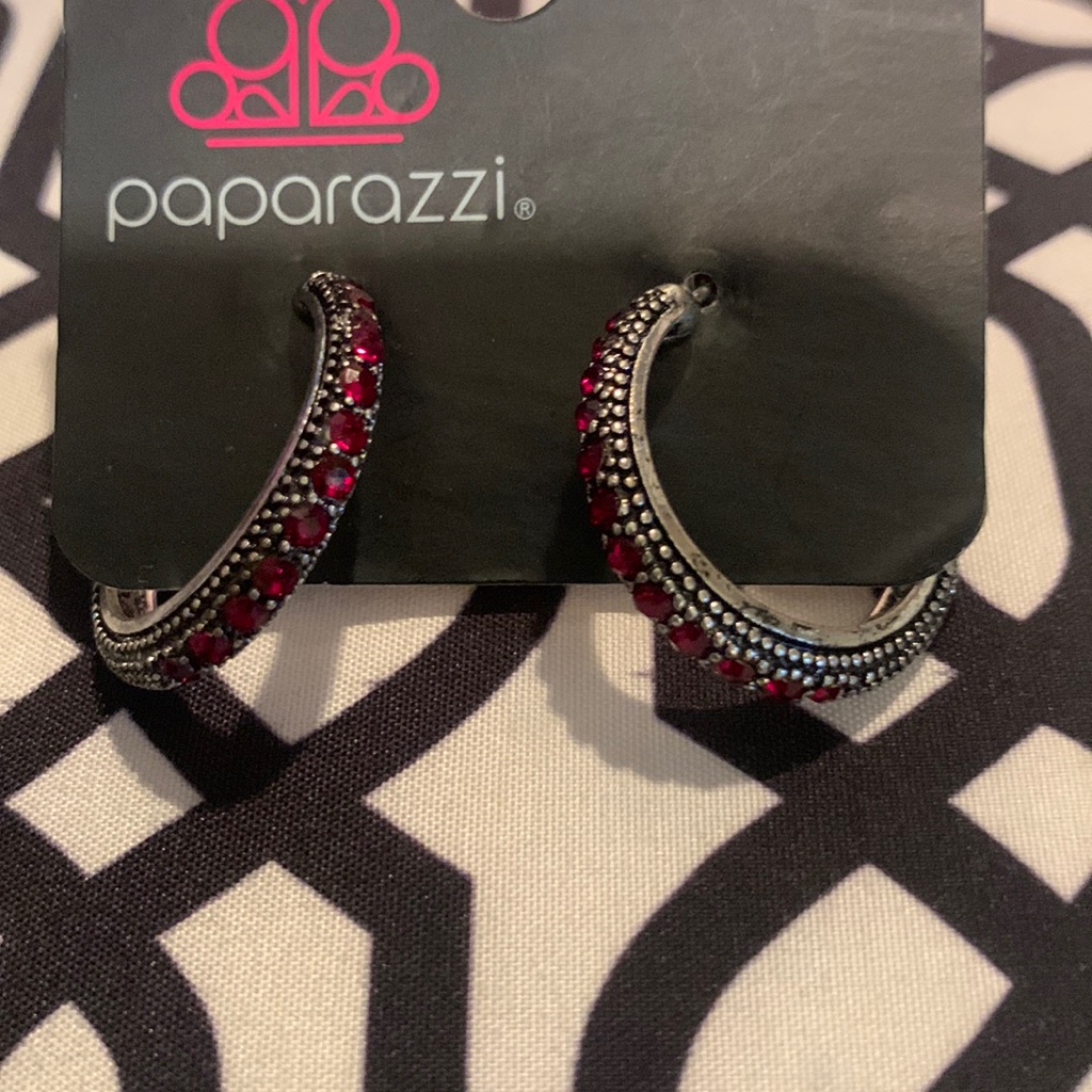 Earring / Red